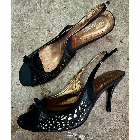 Black and gold shoes - Picture 2 of 3